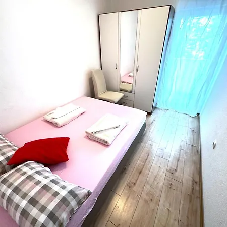 Rose, Centar Apartmán Zadar