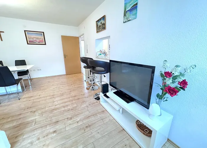 Rose, Centar Lägenhet *