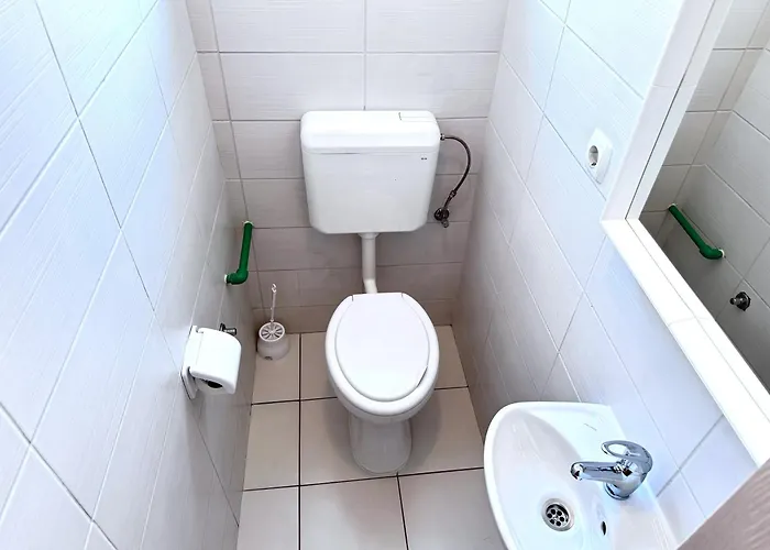 Rose, Centar Lägenhet