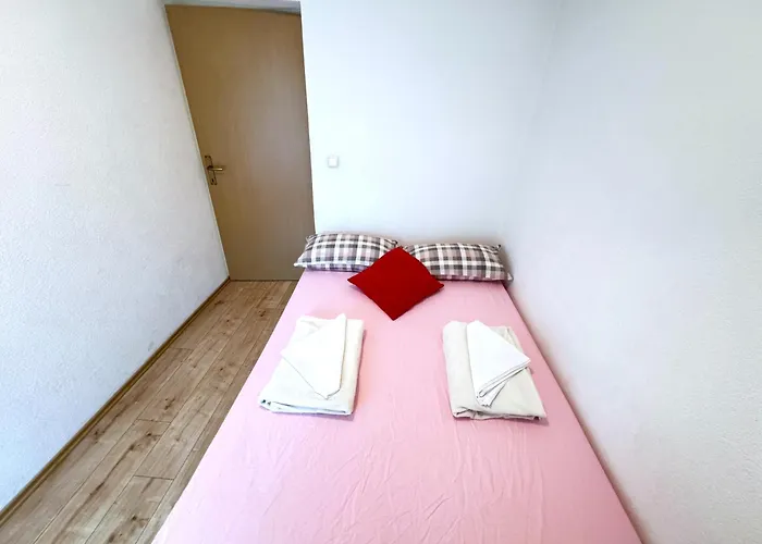 Rose, Centar Lägenhet