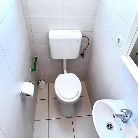 Rose, Centar דירה